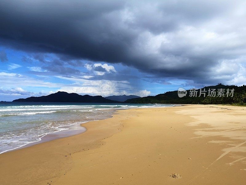 Duli海滩，El Nido，巴拉望岛